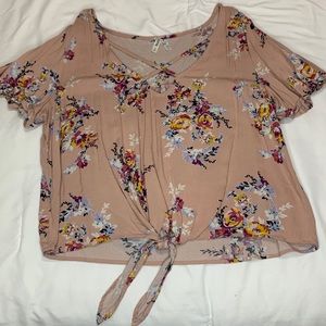Mudd floral top.